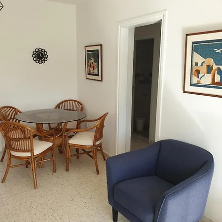 Kings Avenue - Natalia'S Apt Paphos Extérieur photo