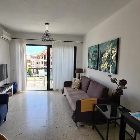 Kings Avenue - Natalia'S Apt Paphos Extérieur photo